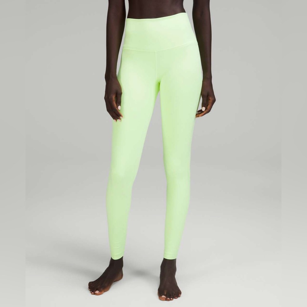 lululemon Size 6 Lime Green HR Align Leggings 28”